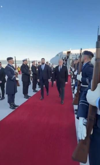 叙利亚总统朱拉尼抵达德国访问！受到德国高规格的欢迎。

3月29日，叙利亚总统朱