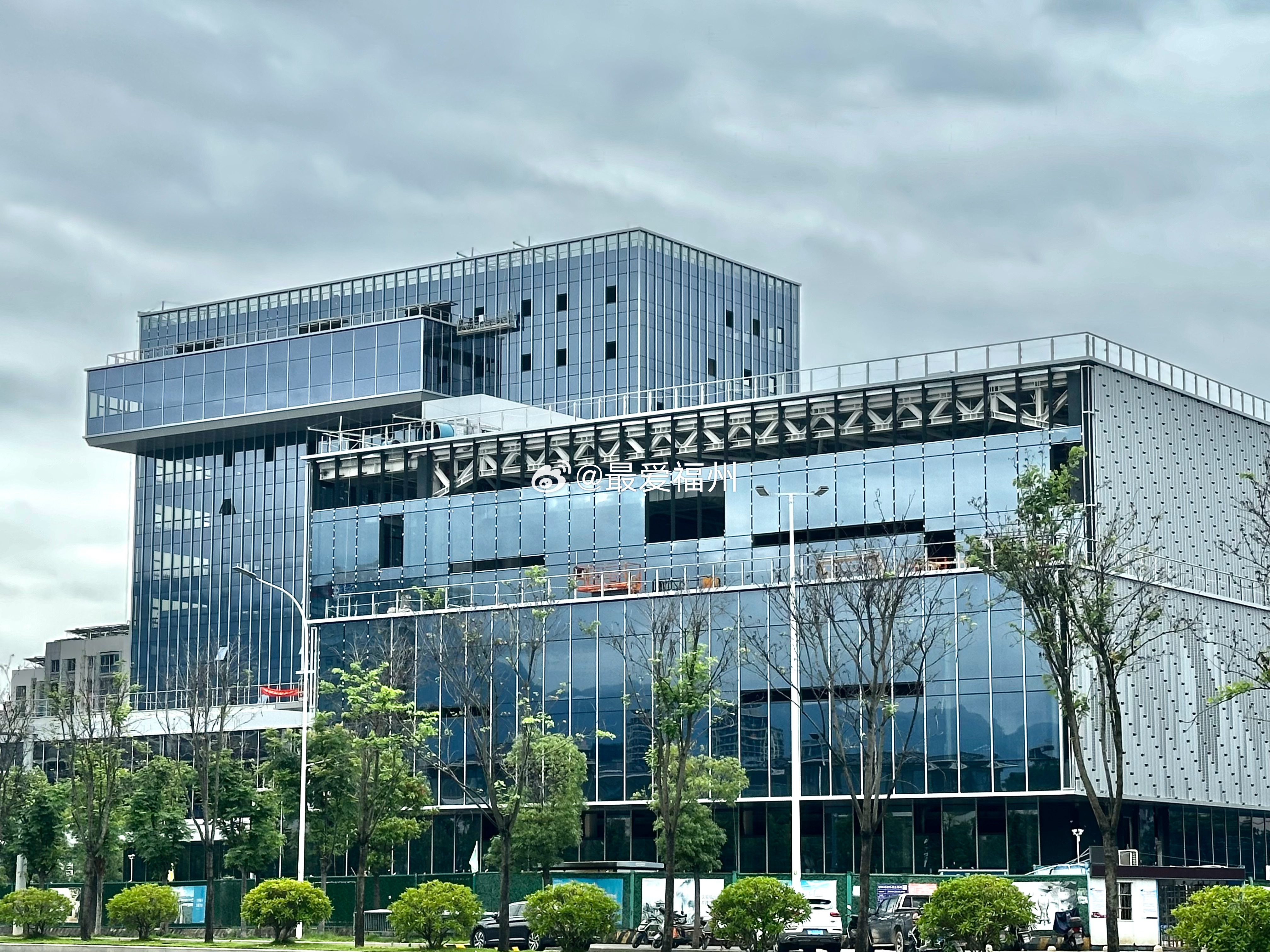 江南CBD京雨楼商业综合体最新实拍 虽然不高 楼品还可以 