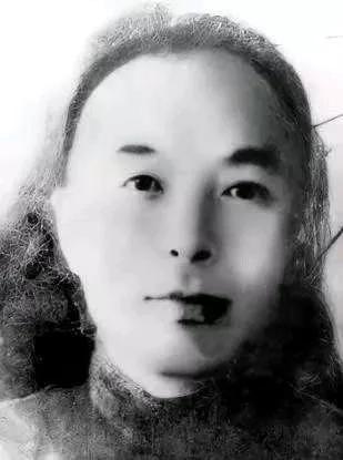 1946 年，抗联将领李兆麟去一个年轻女子家里赴约，刚喝了一口茶后，他感觉有些头
