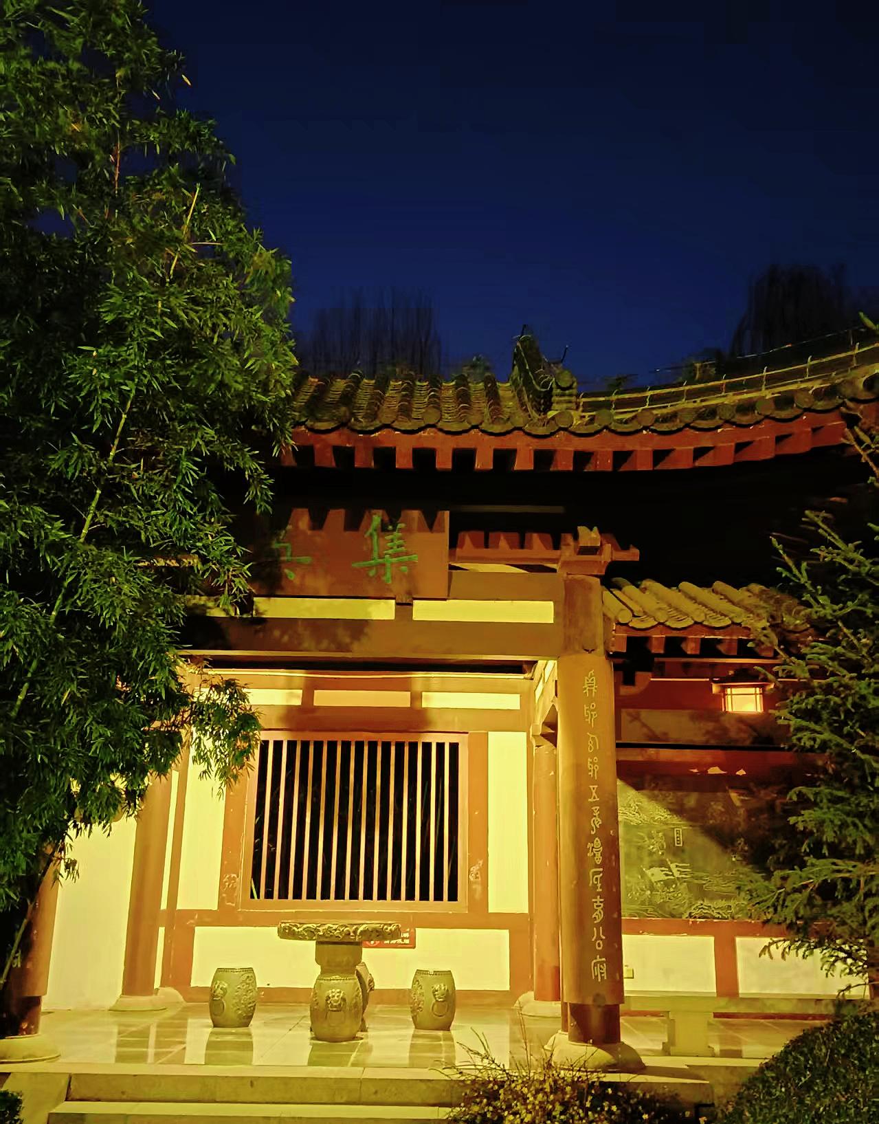 手电筒，在你们老家叫什么哈哈哈哈哈！我们这叫“电棒子”