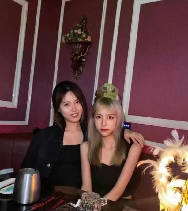右边这位是我的姊妹，这个颜值彩礼18万算多吗