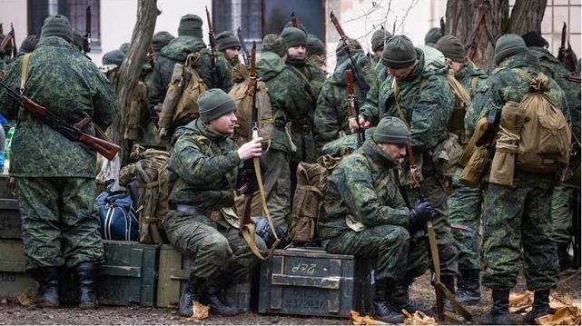 梅德韦杰夫表示：“根据国防部的数据，从 1 月 1 日起，已有 28 万人通过合