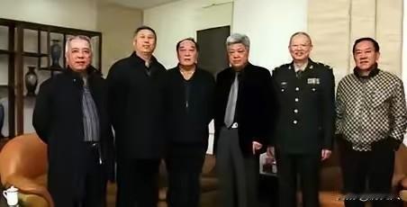 1967年局势动荡，许世友谁都不见，唯独听闻四个孩子名字：立刻接进来
 
196