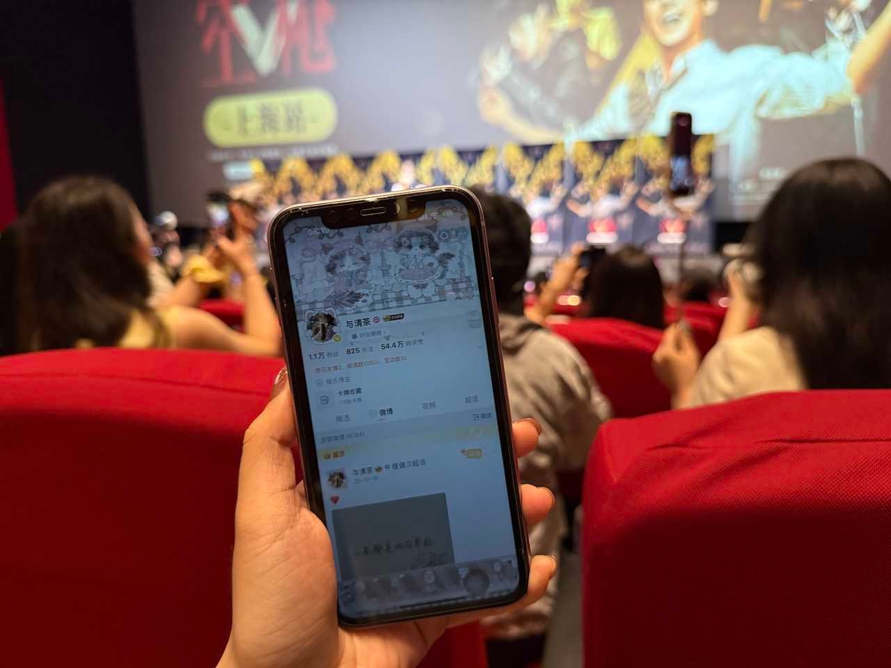 幸福的我跟着你们到处跑感谢糖糖带我多多多见一次 ​​​