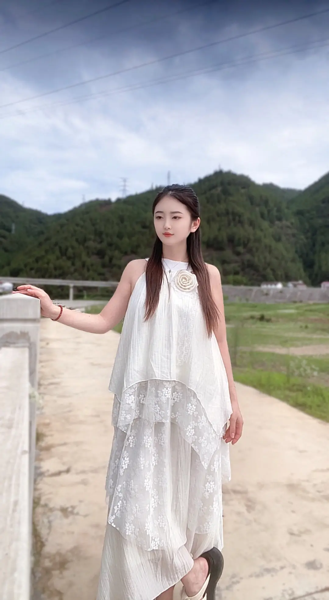 温柔的女人都是被宠出来的，毕竟被爱的女人不会每天又作又闹的