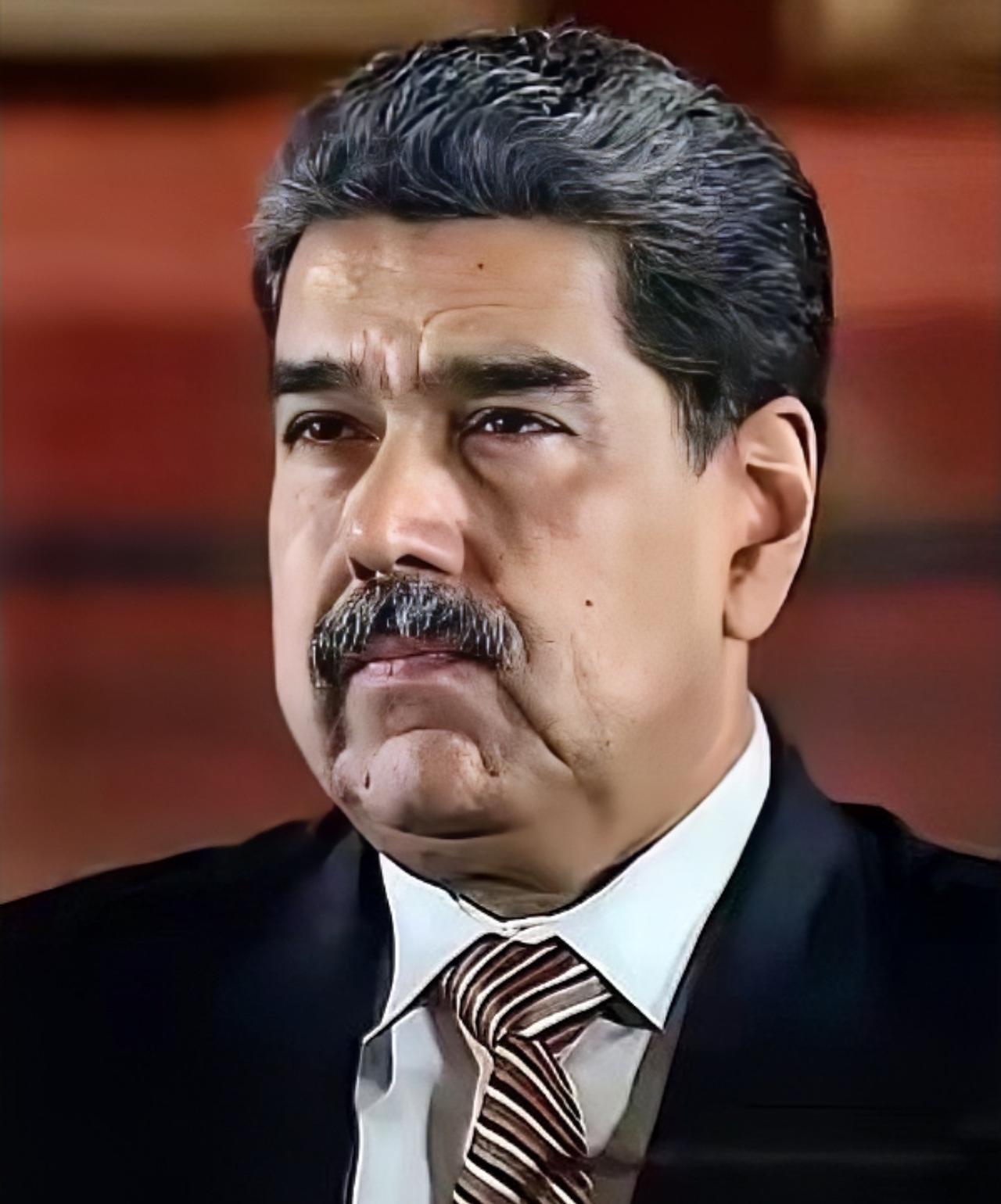 委内瑞拉突然宣布了。美国突然在公海拦截了一艘载着委内瑞拉石油的大船，直接扣了19