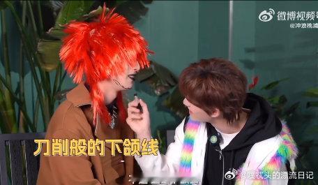 丁程鑫化妆技术战绩可查丁程鑫的化妆技术真的战绩可查，鼓励式夸人更是一绝！颜齐在一