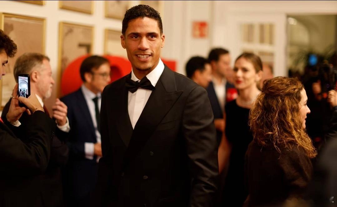 瓦拉内：永远别认为皇马已没戏，冠军要到赛季最后阶段才决定周一，瓦拉内因其辉煌的职