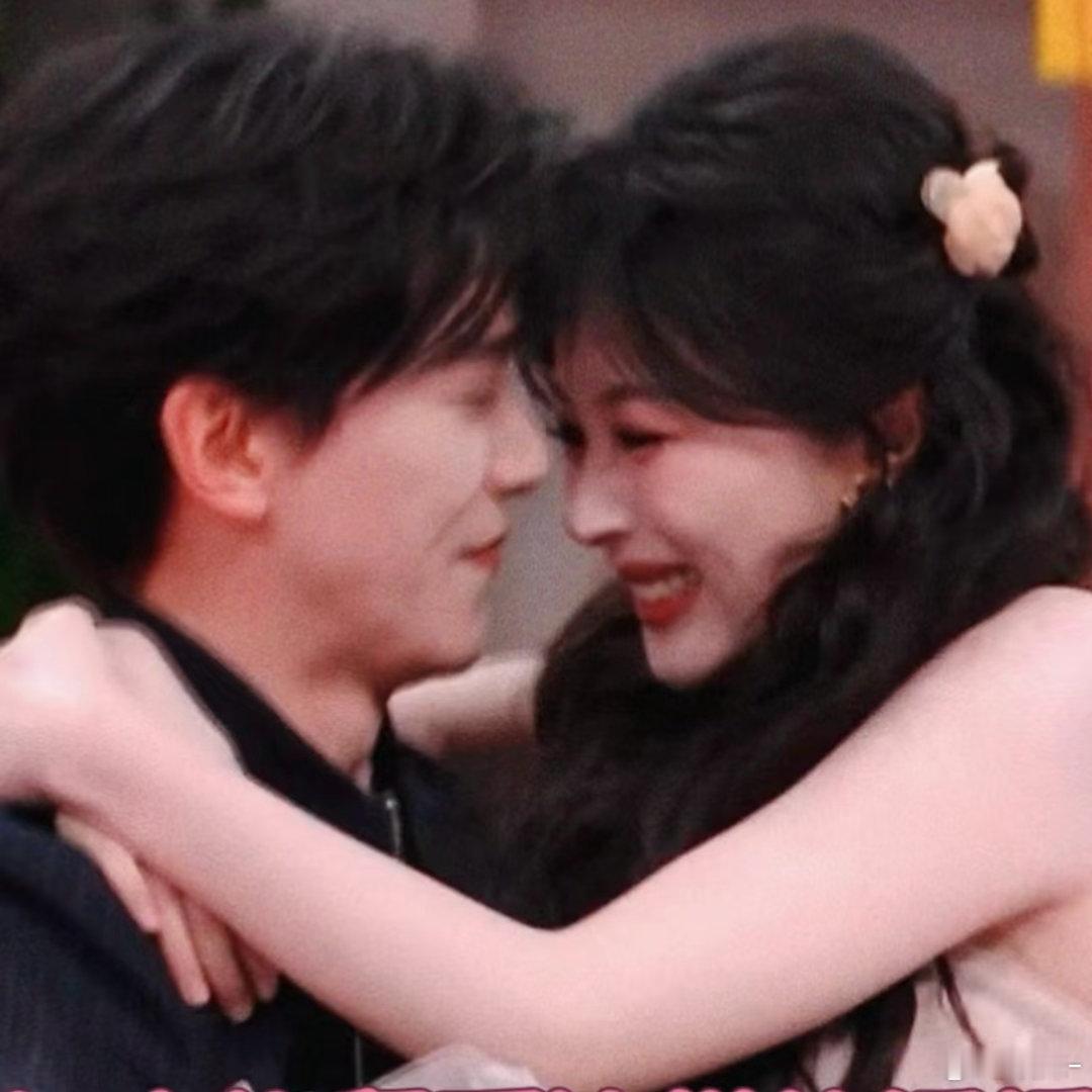 hi6收视率第一十指相扣呢，雪儿也握住了凯叔叔的心脏 