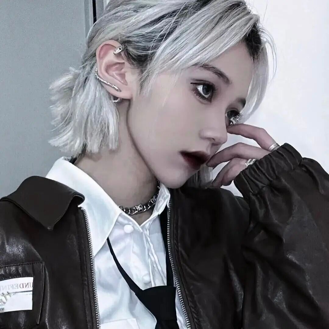 𝗪𝗲𝗖𝗵𝗮𝘁头像 ‖女生头像‖氛围感‖优质女头‖小众高级 ‖无水印女