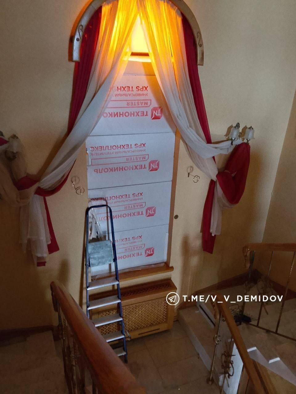 当地时间昨天晚上，俄罗斯别尔哥罗德市又吃了乌军的一轮HIMARS火箭弹袭击，10