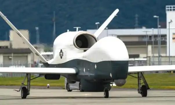 美军承认了，造价快16个亿的“海神”无人机在波斯湾突然“原地失联”，紧急代码亮了