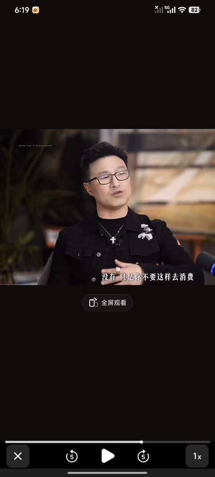 汪峰教育孩子这方面很称职的父亲，他的二女儿今年14岁，是他和康作如生的，随母亲生