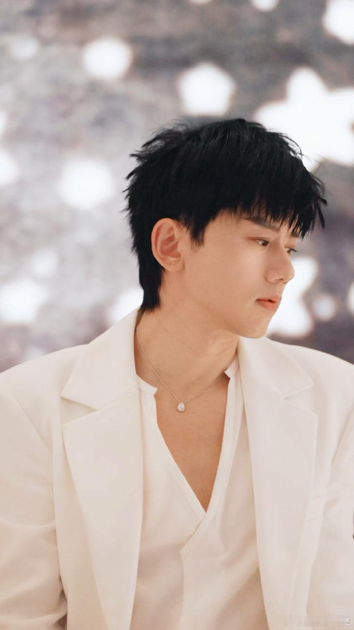 张杰又惹到唯粉了，都在骂张杰，回踩倒油，你怎么看？ 