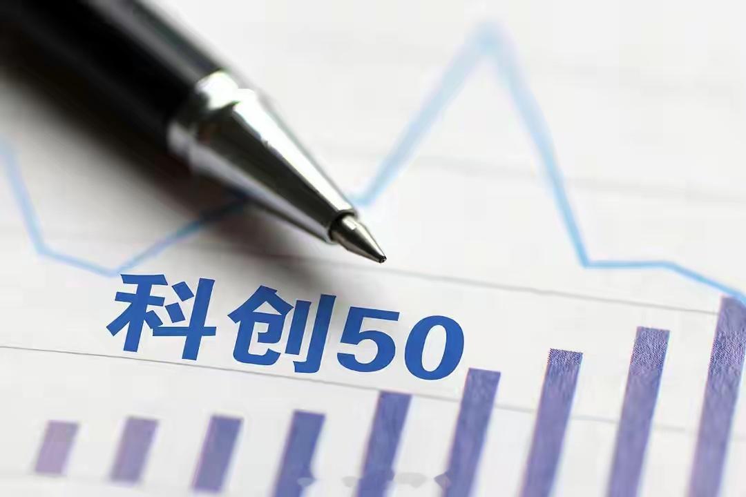 把握买卖节奏并不难，聊聊下周A股整体思路。今日大盘深度下挫、市场恐慌蔓延，神秘资