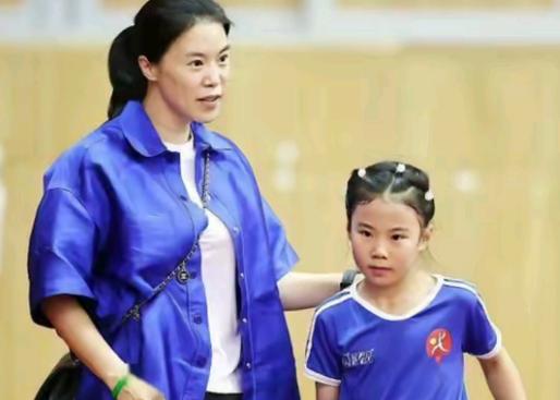 王楠女儿
郭依嘉(小名笑笑)
在2026年6月全国少儿乒乓球锦标赛预赛(上海站)