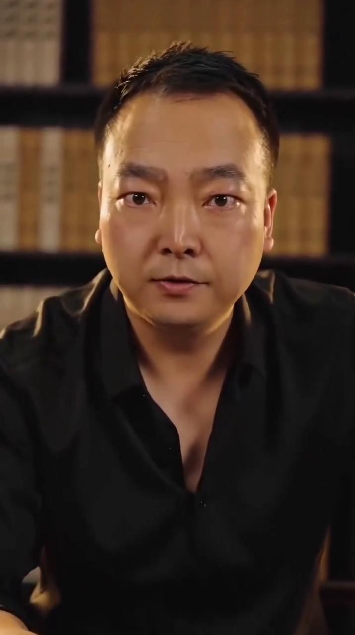 自尊。
记住，宁可在自己家喝粥，也不要出去吃那顿看人脸色的满汉全席。