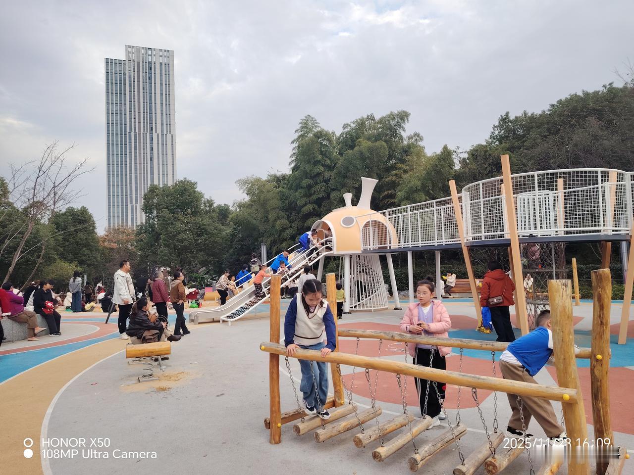 11月23日九江儿童游乐场