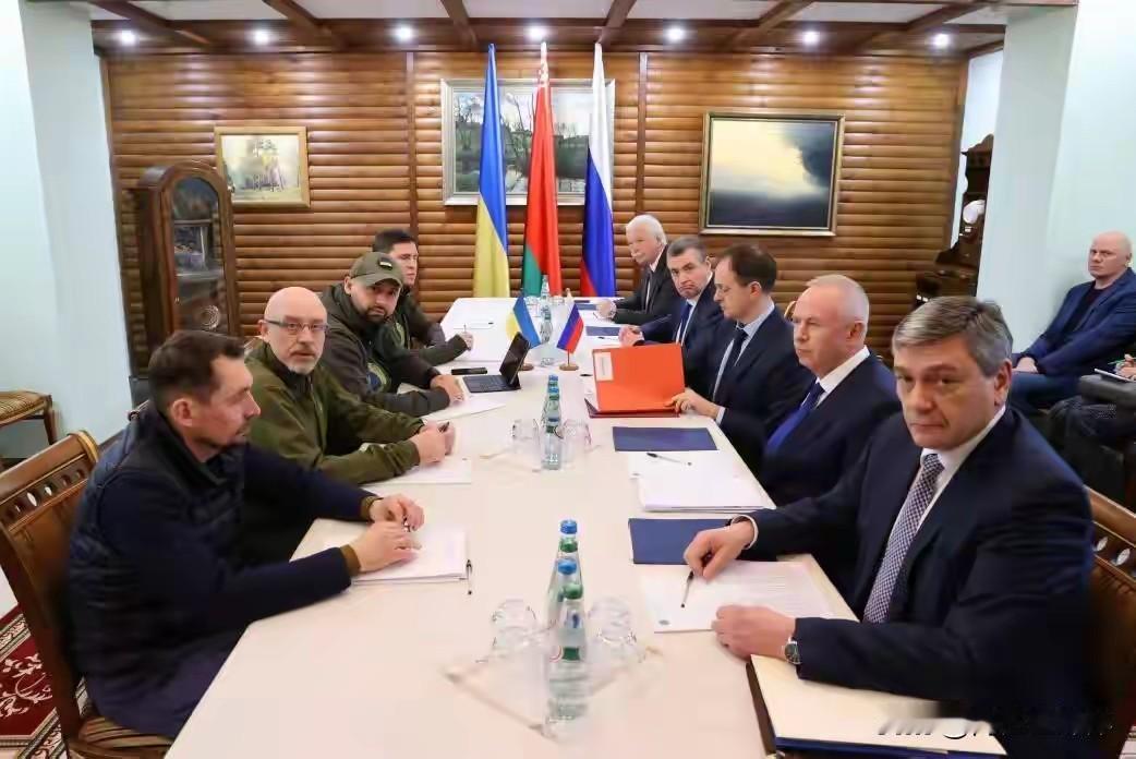 凌晨突袭！68枚导弹+430架无人机狂轰，乌克兰防空被中东截胡陷入绝境
 
20