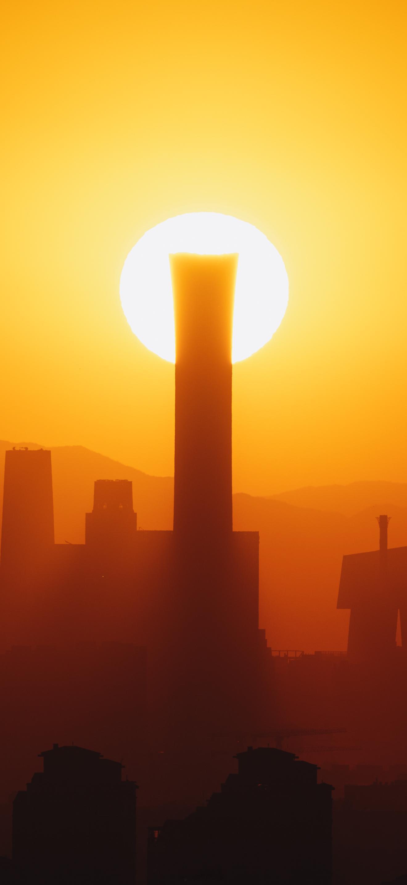 壁纸时间 🌄这两天的日落点，会慢慢和中国尊重合了马上端起我的400mm 瞎拍几