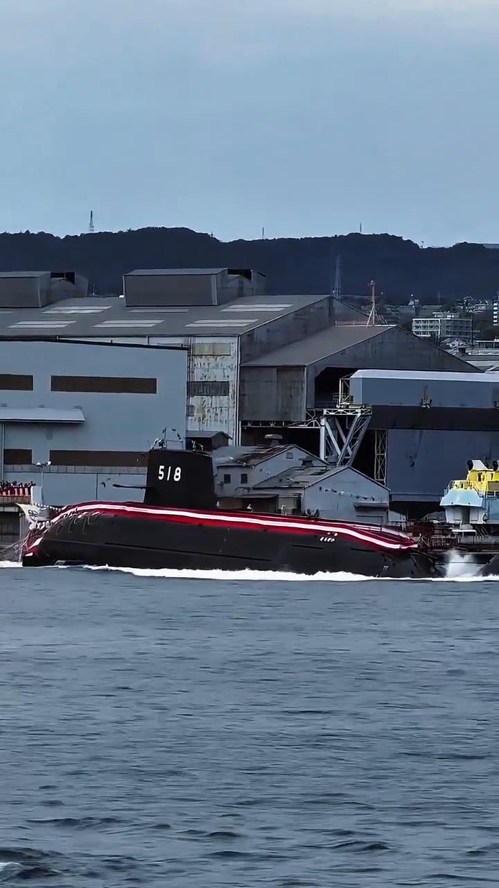 雷鲸号(SS-516)。