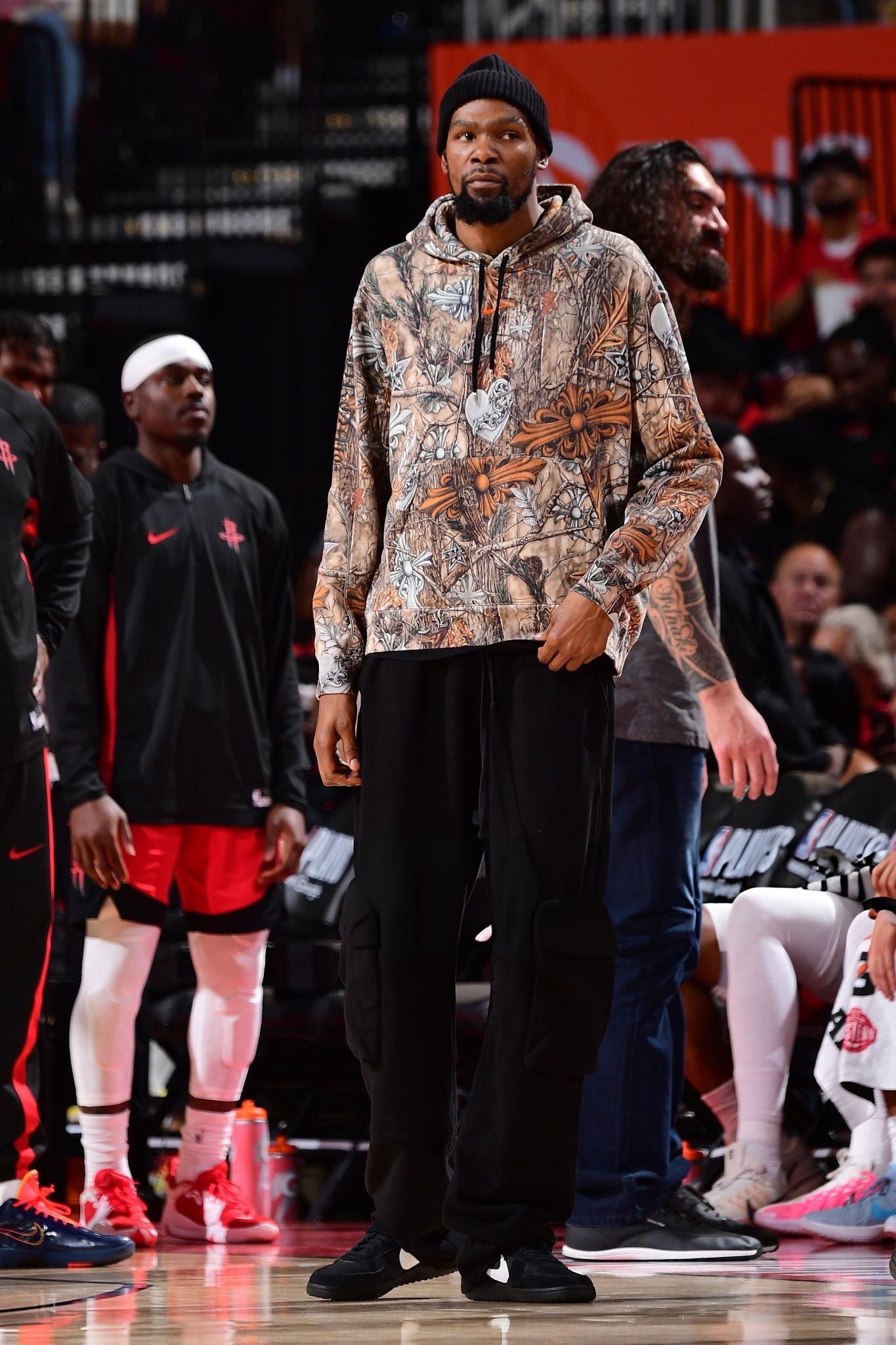 「拒绝横扫」4月27日NBA季后赛首轮G4，火箭主场战胜湖人，将大比分追至1比3