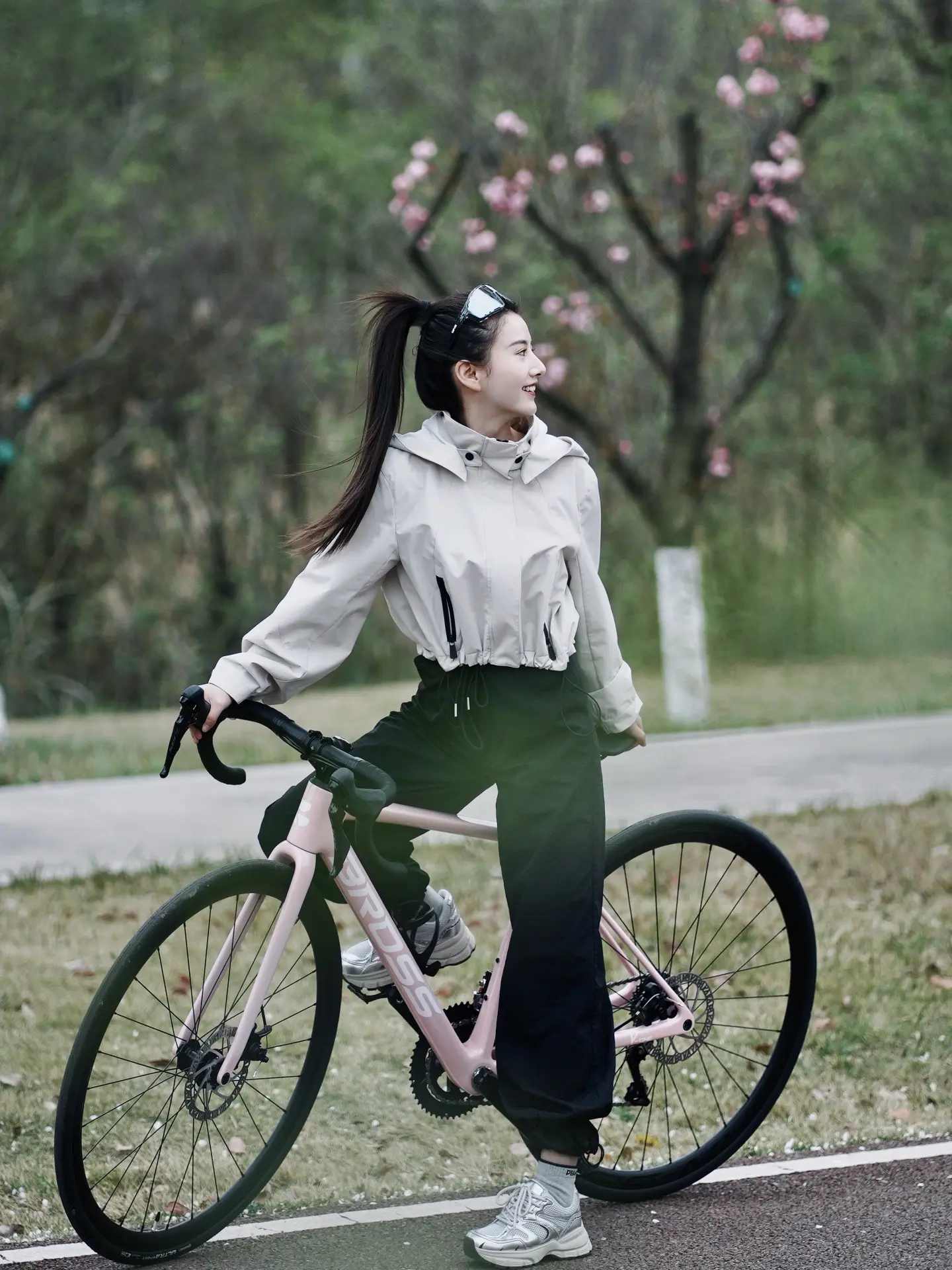 向上的生命力比好看的皮囊更具魅力 肆意去享受阳光风和自己热爱的一切吧