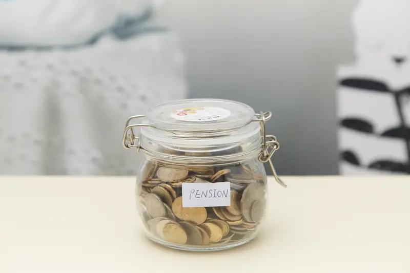 为什么老一辈人那么喜欢存钱老一辈人喜欢存钱，这可能是跟他们自身的经历有很大的关系