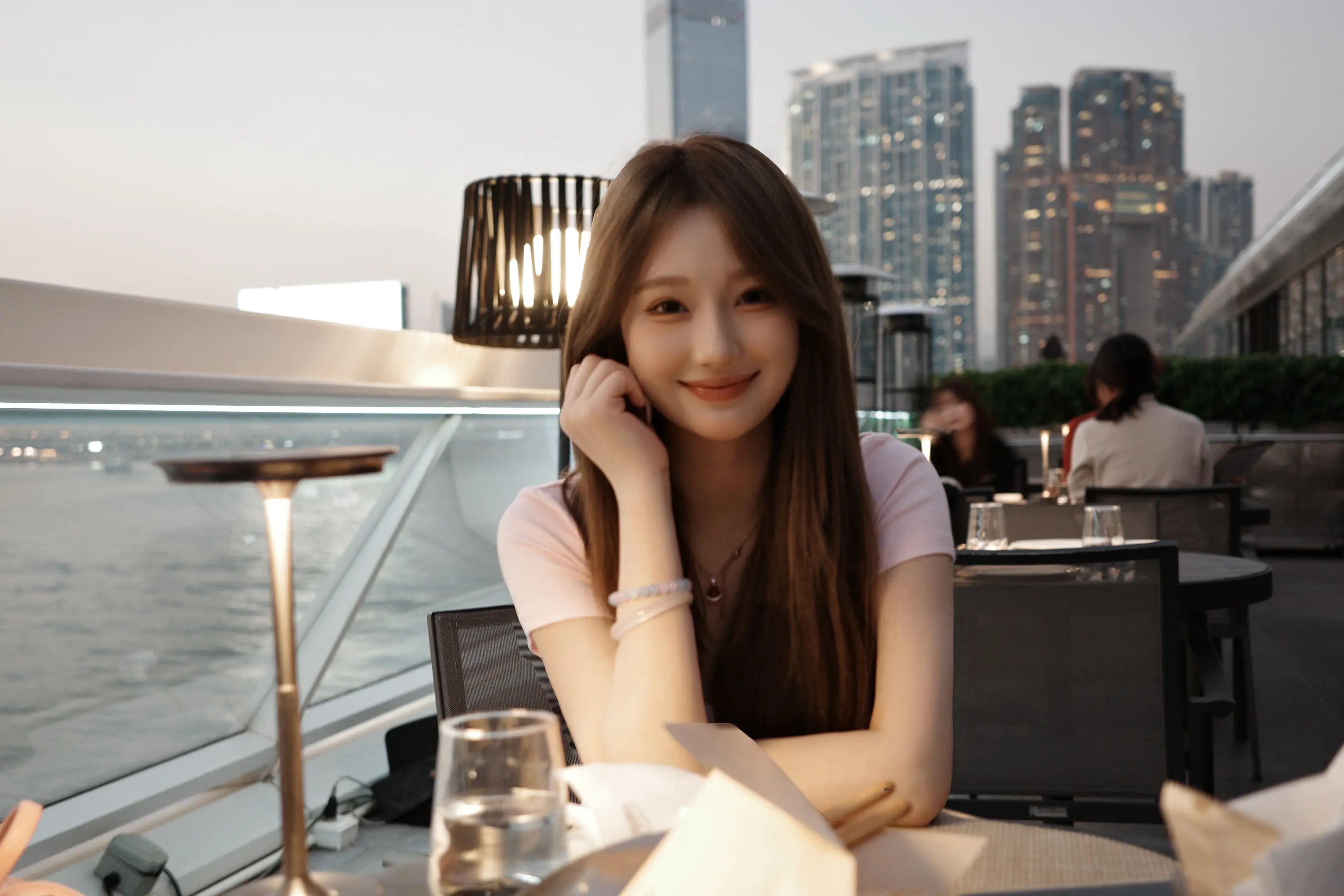 请不要仓促的爱上我 然后厌倦我的脾气我的眼泪最后毫不犹豫地离开我