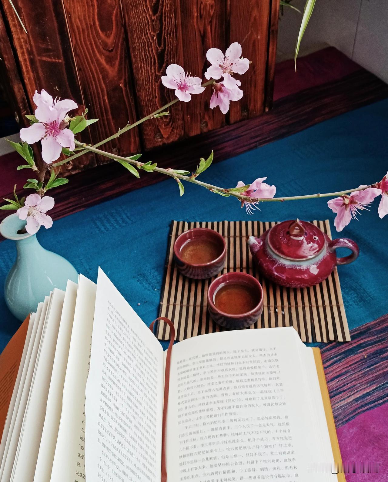 顺口溜
《自成仙》

人生虽然已暮年，

撰文写诗不得闲。

头条成了工作室，