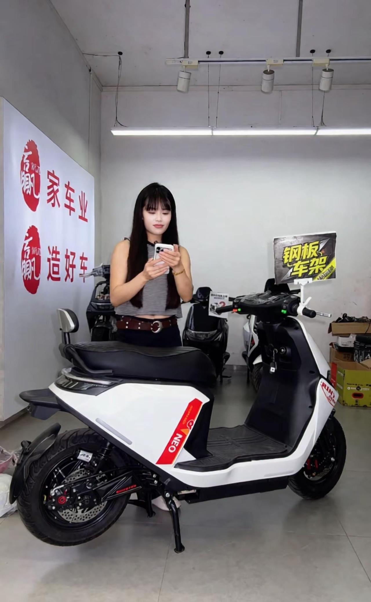 语言太过贫瘠，怎么去表达这短暂的2026，6月恢复上牌，10月暂停上牌，还有更短