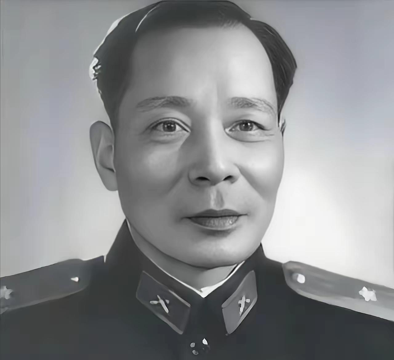 1938年，国军团长廖运周在撤退途中，发现友军丢弃的上万发炮弹。他没上报，反而跑