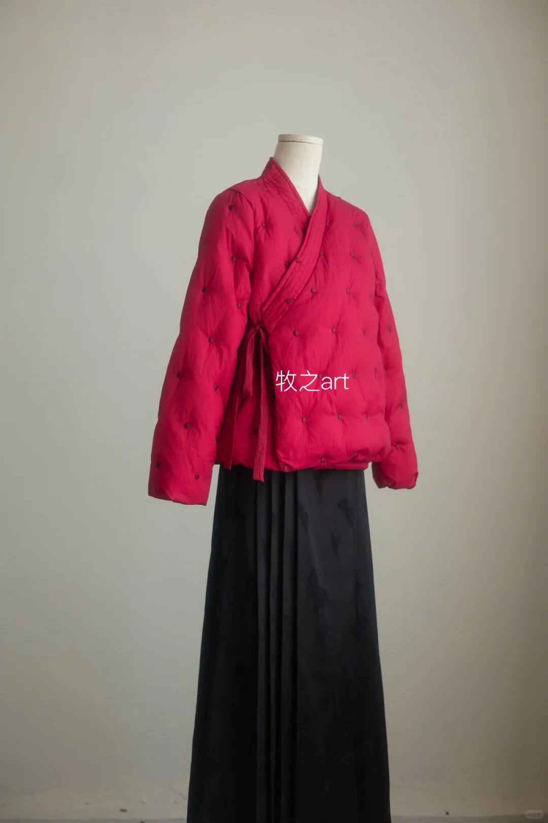 新年小团圆｜红色国风刺绣羽绒服