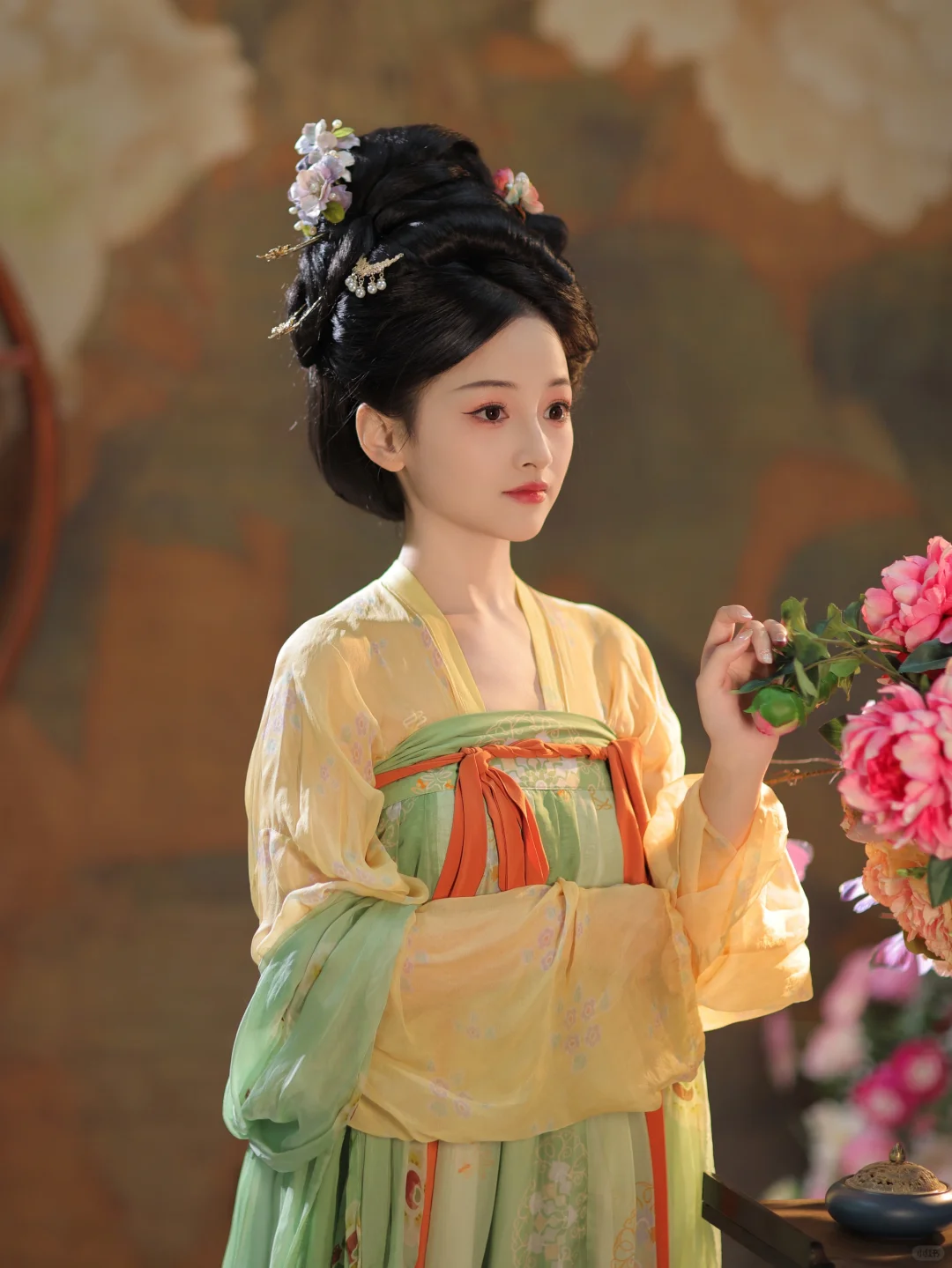 国色芳华里的杨紫太美啦