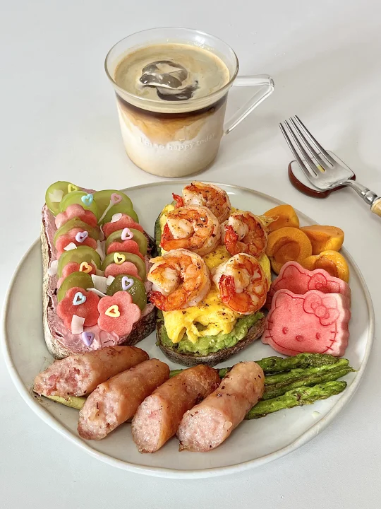 元气早餐|咸甜双拼开放式欧包🍞冰拿铁☕