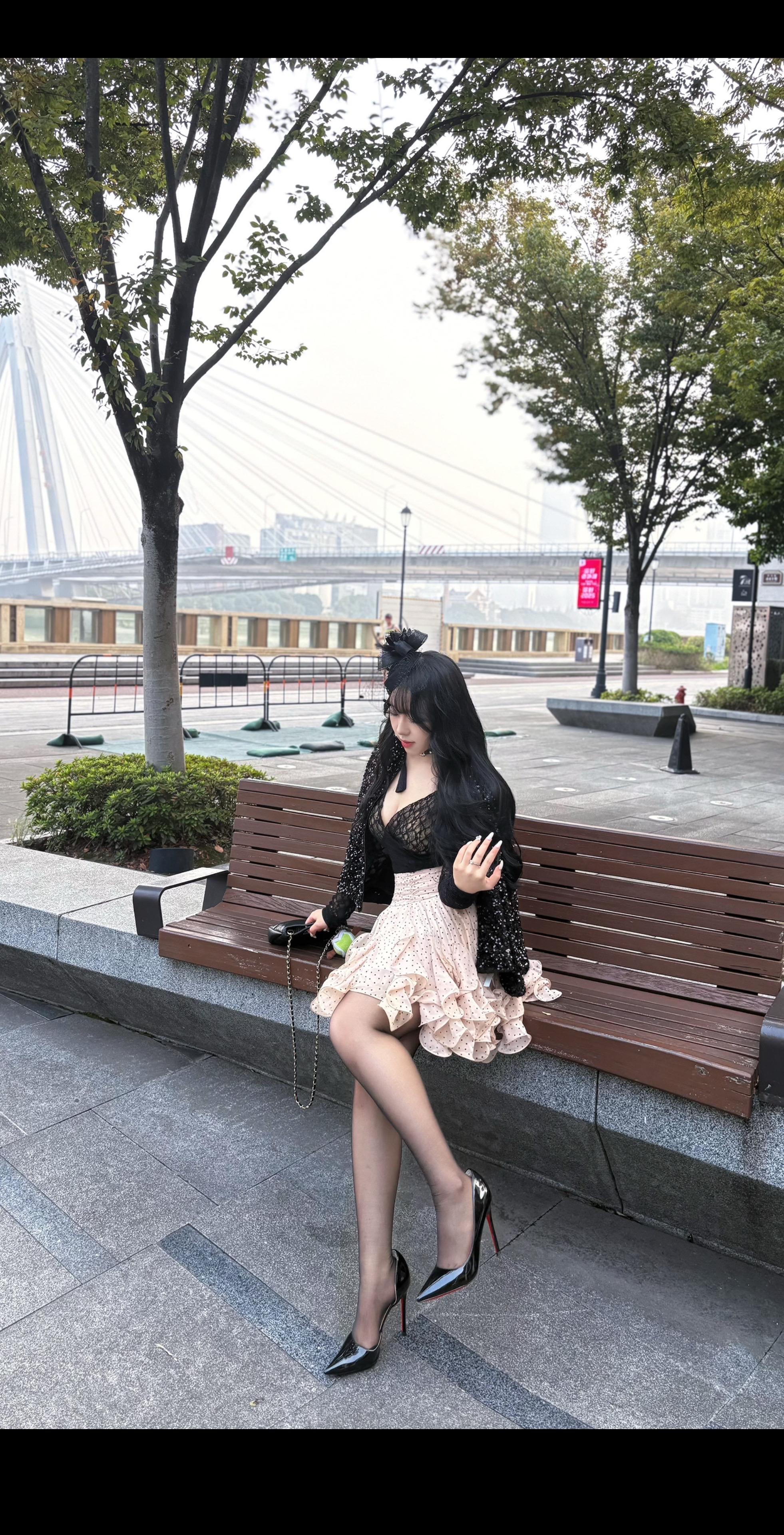 像大人一样工作 像小孩一样生活