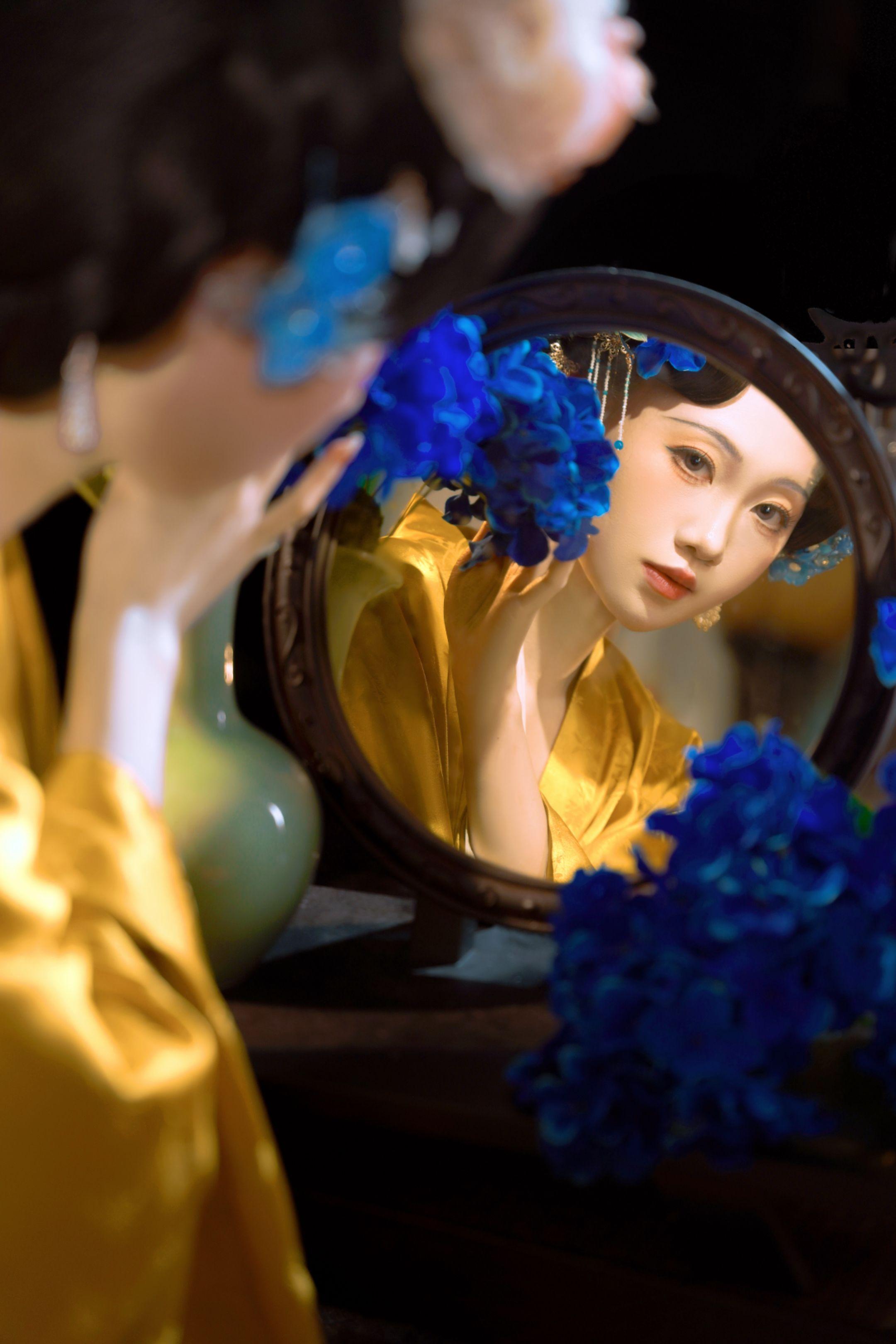 草木妆春 春光妆我。