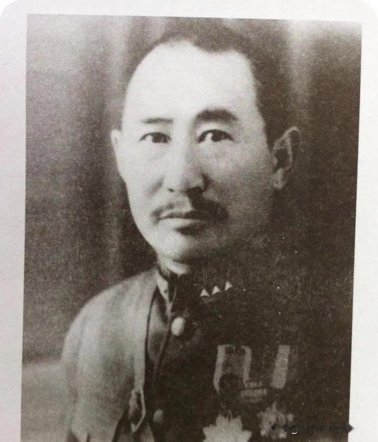 民国甘肃，有个叫鲁大昌的。
他干过最狠的一件事，不是用上千头牦牛冲垮了敌军阵地，