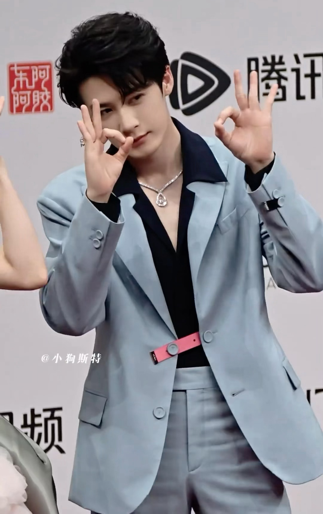 又萌又苏又帅的😣😣😣星光大赏红毯