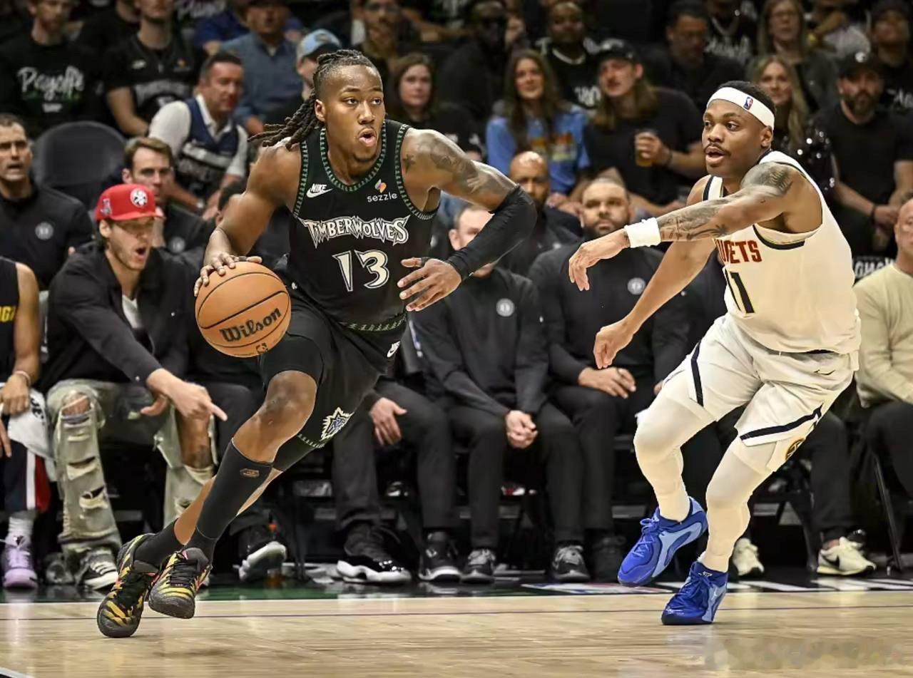 晋级概率74%！森林狼、老鹰抢下主动权。森林狼主场大胜掘金，系列赛2比1领先。历