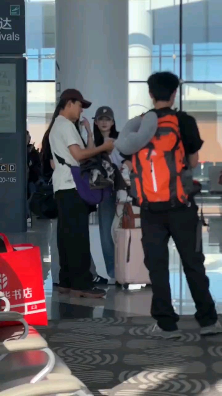 这三姐弟真的去录制今天谁买单？好吧[doge]李沁花儿与少年7 ​​​