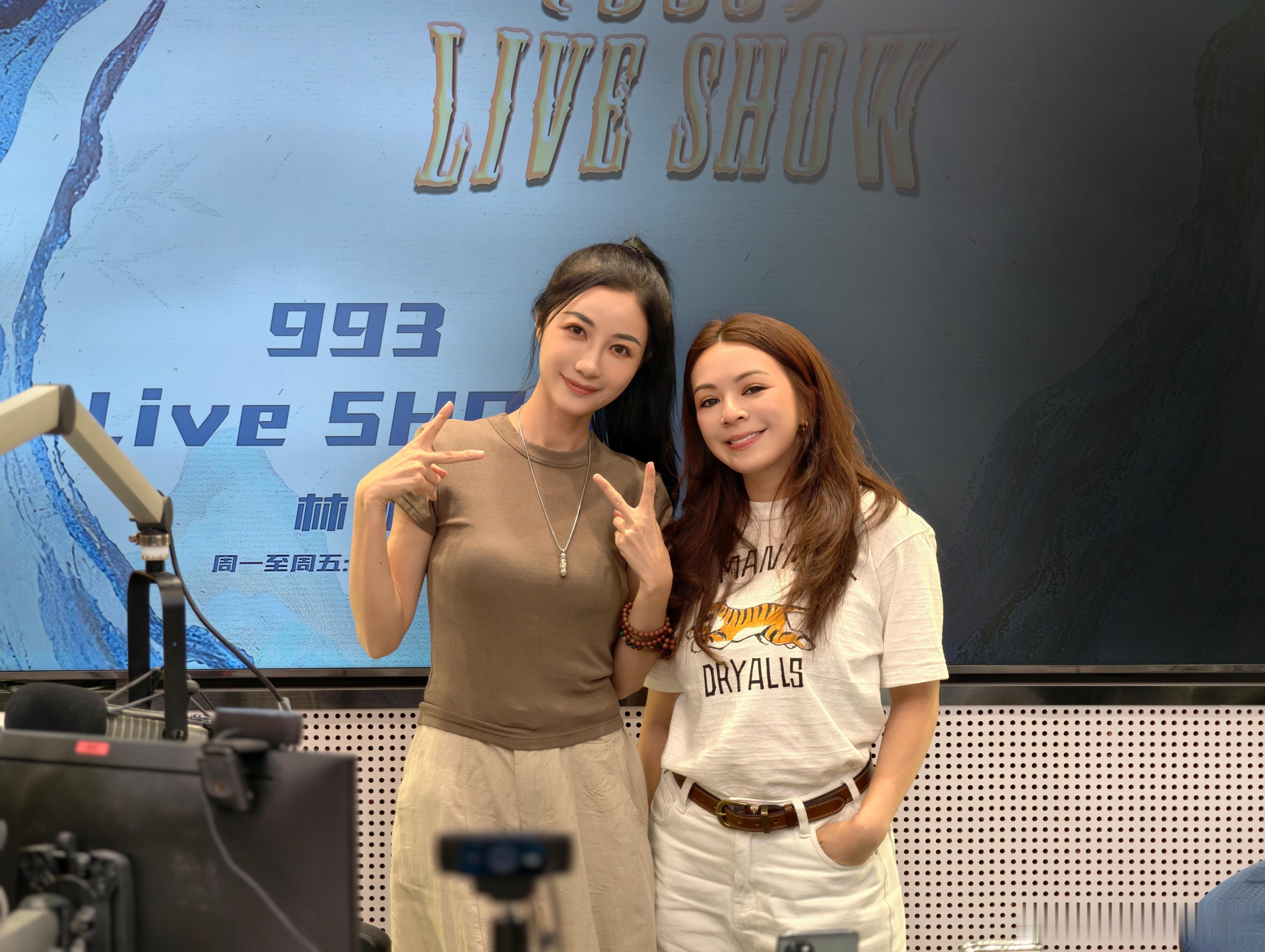 时隔9年再见面JW王灏儿一点都没变10月10日音乐会广州站good show！ 