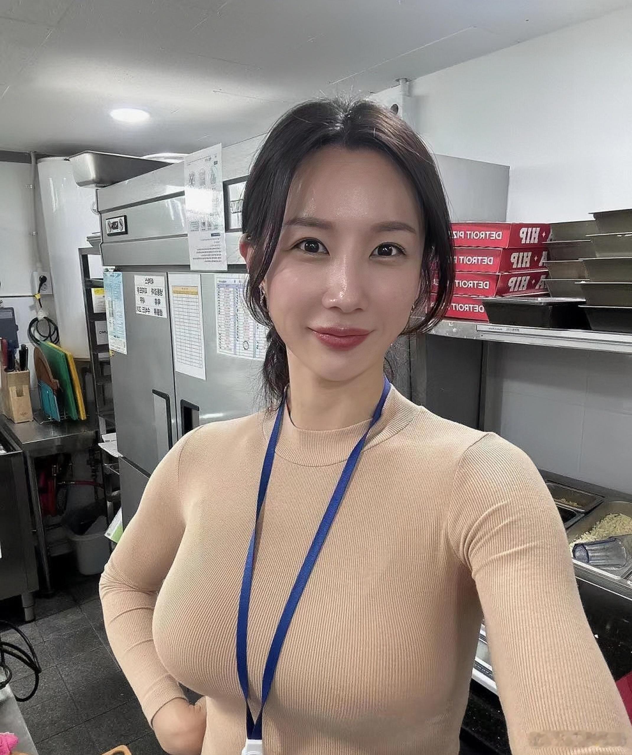 来自韩国的少妇思密达[心] ​​​