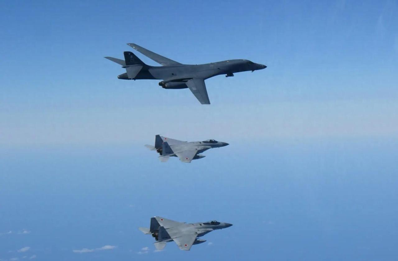 美日勾连挑衅台海，福建舰服役半月亮剑，中方硬气回应绝不退让

日本政客公然触碰台