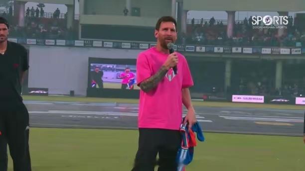 即将结束印度行！梅西：感谢这几天的爱和支持，一定会再来印度梅西印度行体育 12月