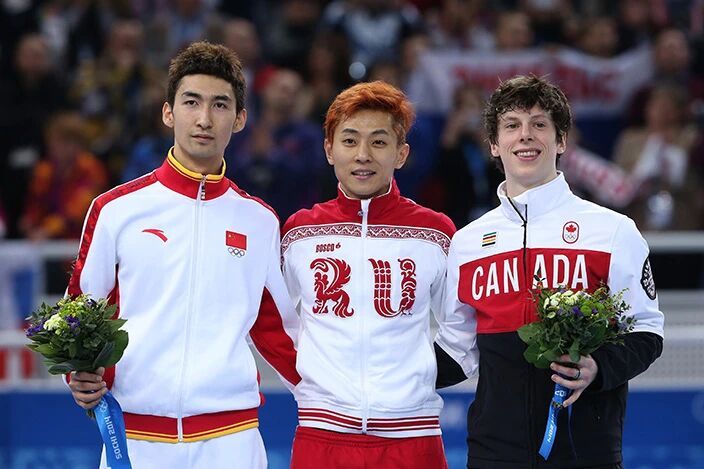 2金加冕🥇3战冬奥❄️从默默无闻的女队陪练逐渐成长为男队的绝对主力；索契的初出