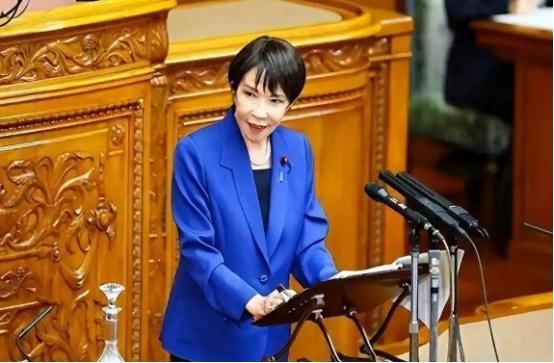 高市早苗连任后首访选越南，这心思谁看不出来？无非是想在美国力不从心时，接过“印太
