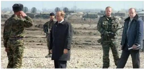 普京的报复来了，隐匿了半个多世纪的苏联克格勃重出江湖？一出手就置乌克兰顶级情报头