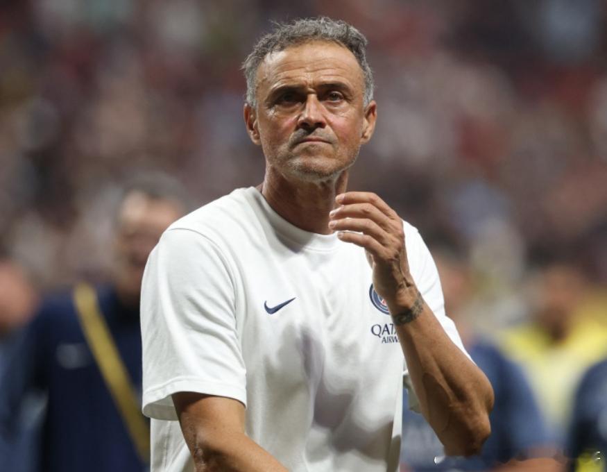 法甲第19轮，巴黎圣日耳曼将客战欧塞尔。赛前，巴黎主帅恩里克谈到了欧冠排名并回应