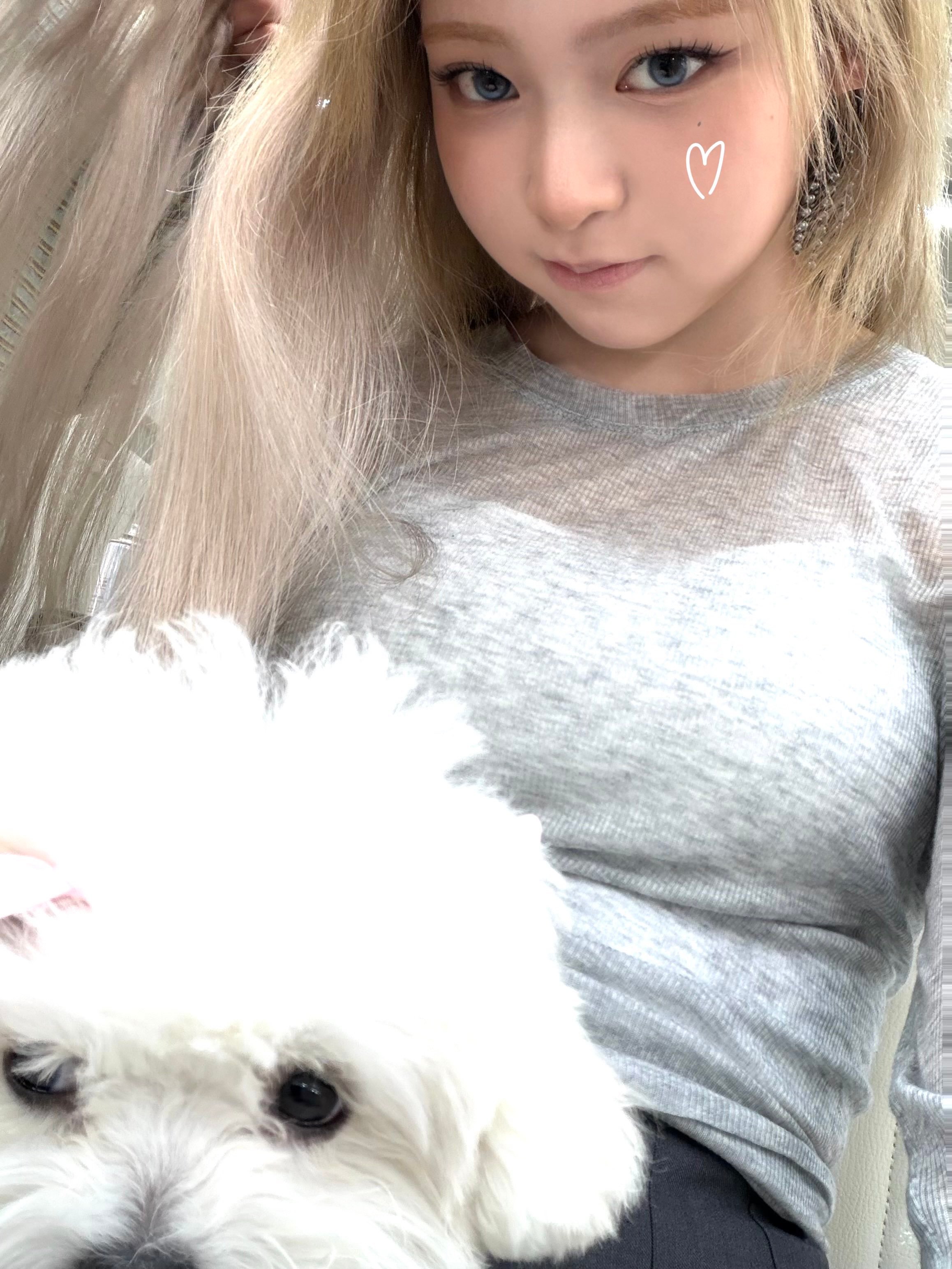 260408 KiiiKiii HAUM郭河音 